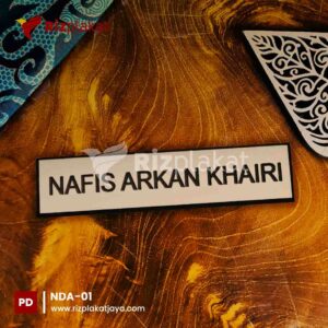 Nama Dada Akrilik Profesional