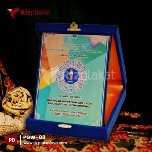 Pigura Glasswood STMIK PGRI