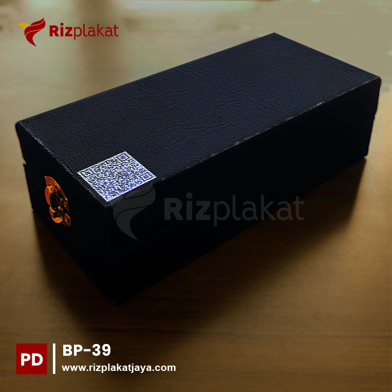 BP-39 Box Plakat Eksklusif Bahan Bludru