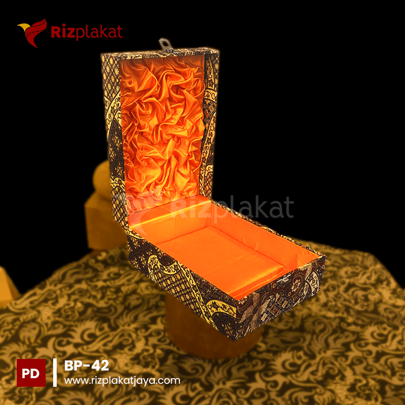 BP-42 Box Plakat Hardboard Best Seller