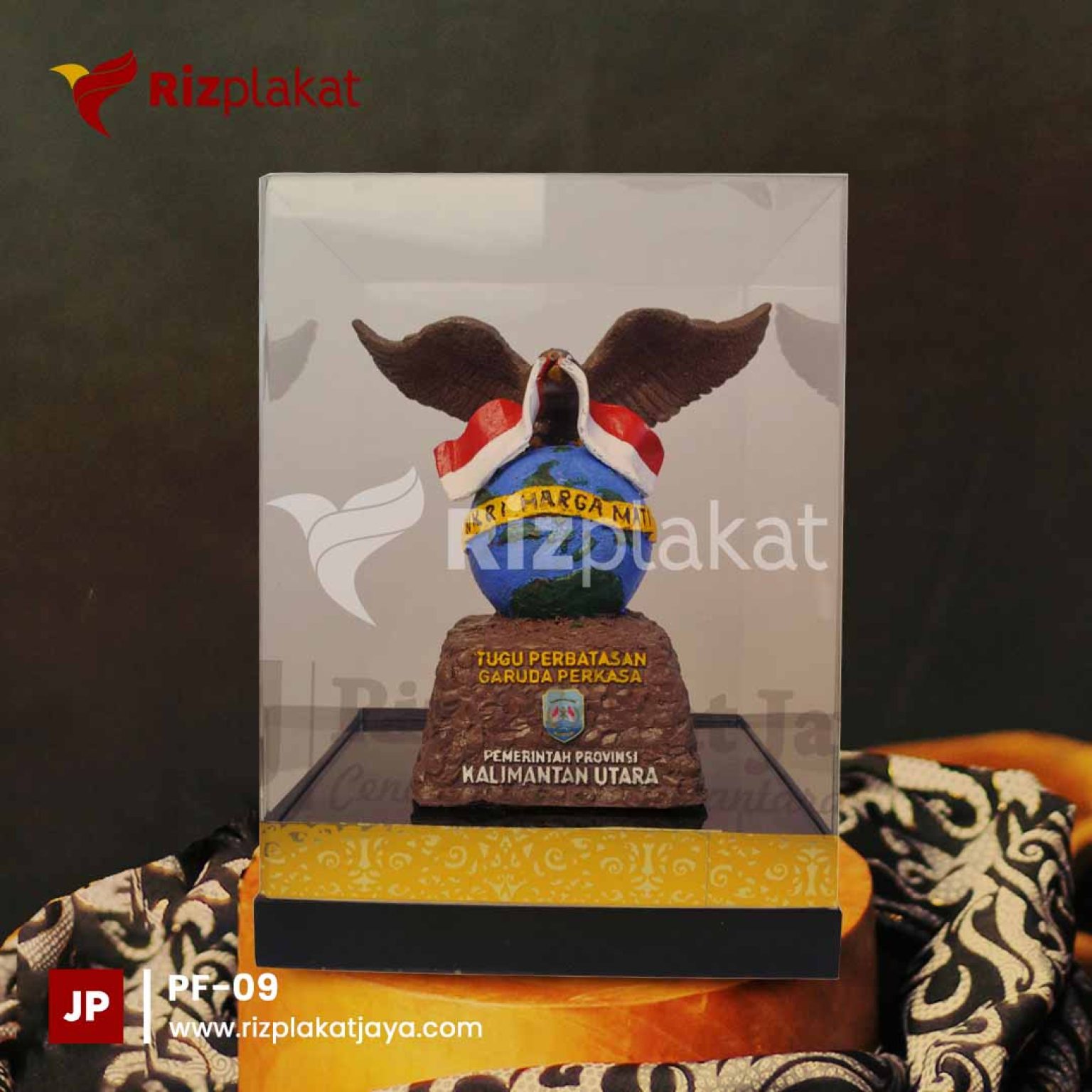 plakat fiber miniatur 3d