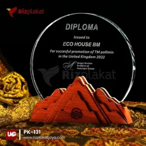 Plakat Kayu Berbentuk Bulat dengan Aksen Akrilik – Simbol Apresiasi Modern dan Berkelas