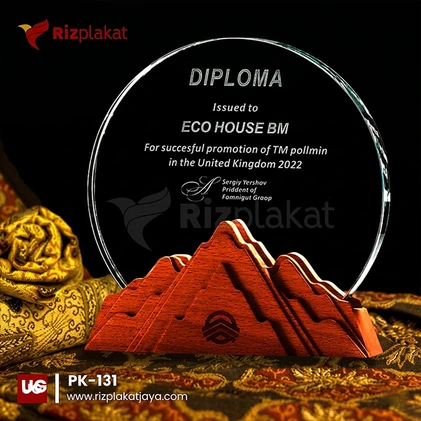 PK-131 Plakat Kayu Berbentuk Bulat dengan Aksen Akrilik – Simbol Apresiasi Modern dan Berkelas