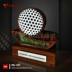 Desain Custom Plakat Kayu Eksklusif – Apresiasi Personal dengan Sentuhan Premium