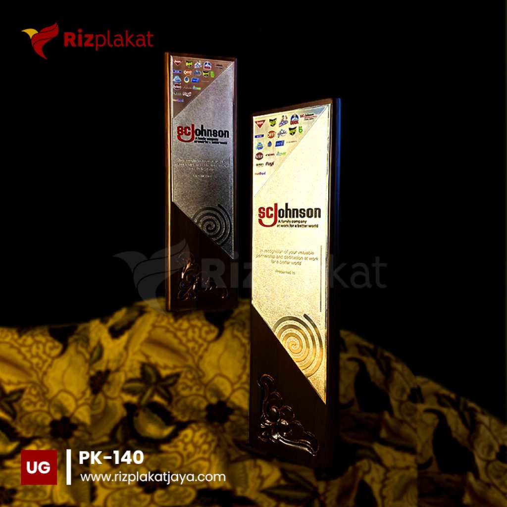 Plakat Kayu Dedikasi Mitra Instansi