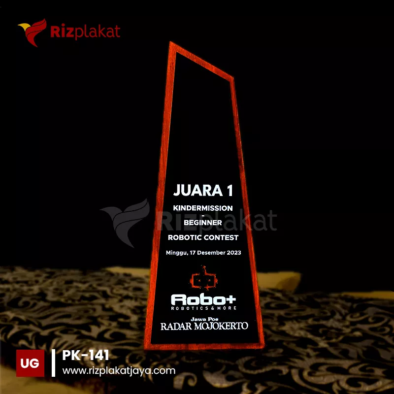 Plakat Kayu Kontes Robotic