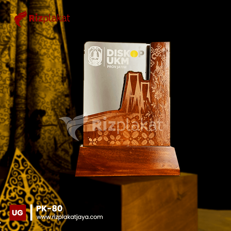 Plakat Kayu Diskop UKM Jawa Timur
