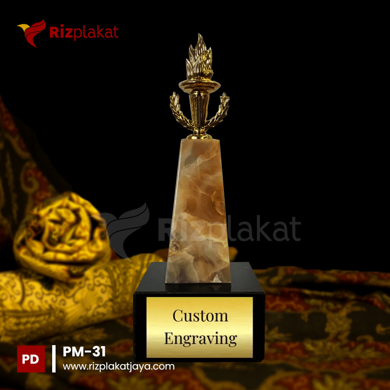PM-31 Plakat Marmer Kombinasi Logam Premium
