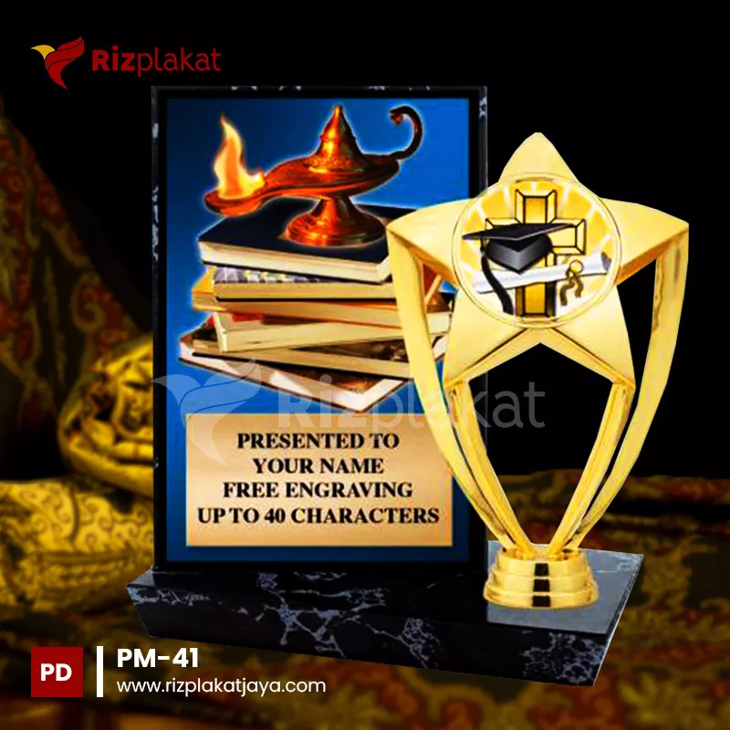 Plakat Marmer Apresiasi Wisudawan