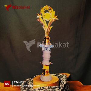 produksi trophy marmer