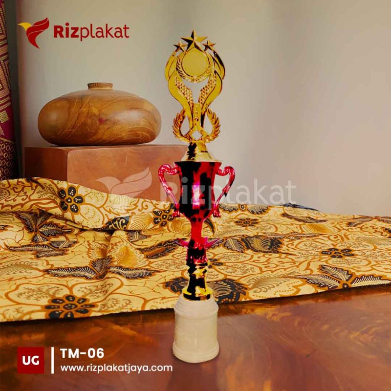 TM-06 pembuatan trophy marmer