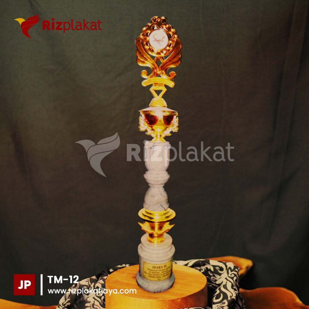 trophy marmer kombinasi akrilik