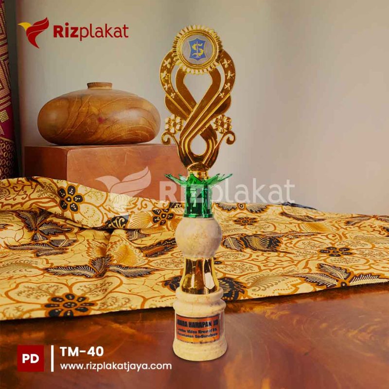 TM-40 piala marmer berkualitas