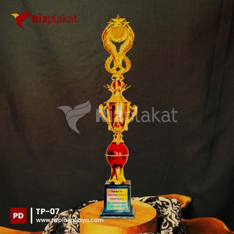 TP-07 Piala Plastik Kejuaraan