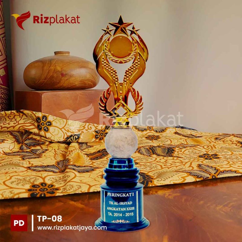 TP-08 Jasa piala plastik