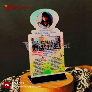 vandel akrilik wisuda