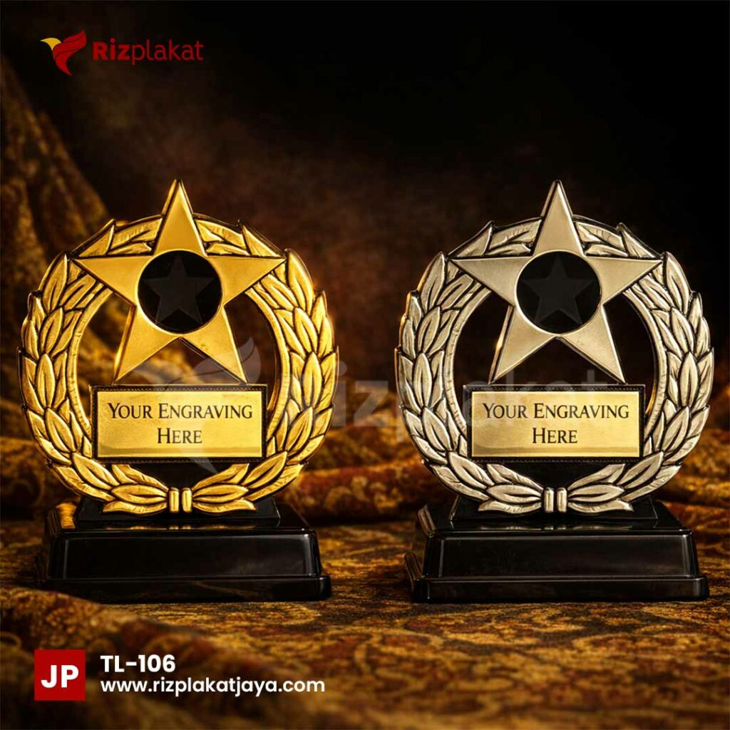 Piala Logam Acara Apresiasi Bentuk Bintang