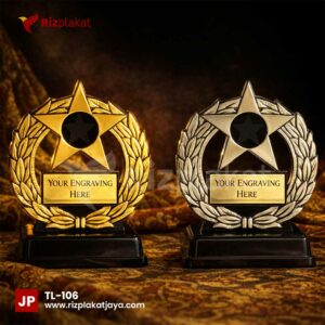 Piala Logam Acara Apresiasi Bentuk Bintang