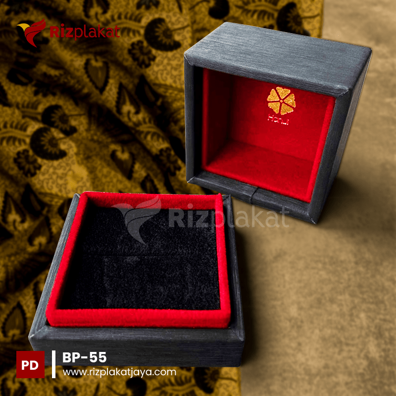 BP-55 Box Plakat Cincin Elegan