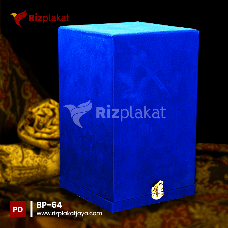 BP-64 Box Plakat Bludru Biru Mewah