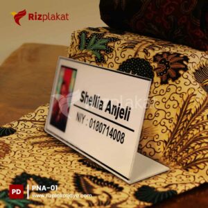 papan nama akrilik Surabaya