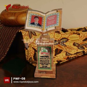 jual patung wisuda resin