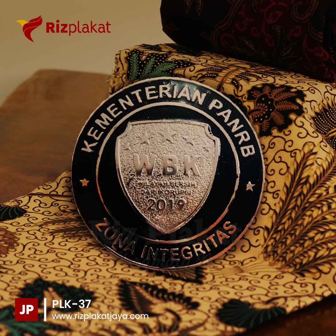 Pin Lencana
