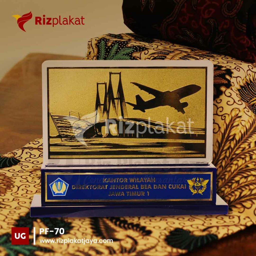 Plakat Penghargaan Bergengsi