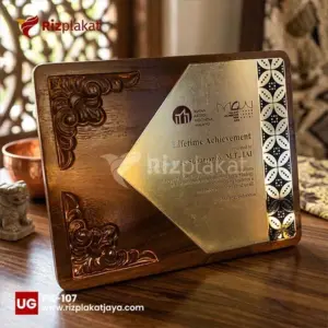 Plakat Kayu Desain Dewani Series – Gaya Mewah dengan Sentuhan Artistik Elegan