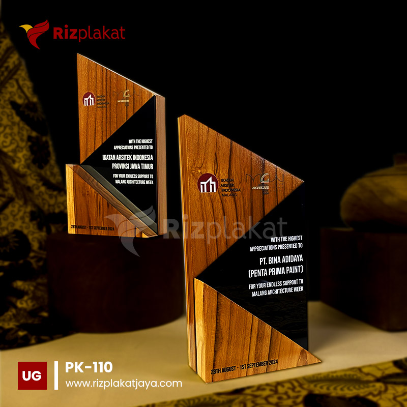 PK-110 Plakat Kayu Desain Bertumpuk