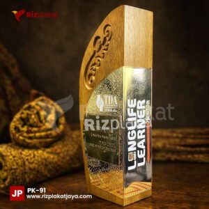 Plakat Kayu Ucapan Terimakasih Elegan – Wujud Penghargaan Penuh Makna