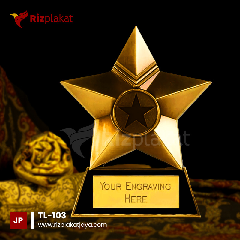 TL-103 Trophy Logam Emas dengan Piala Bintang