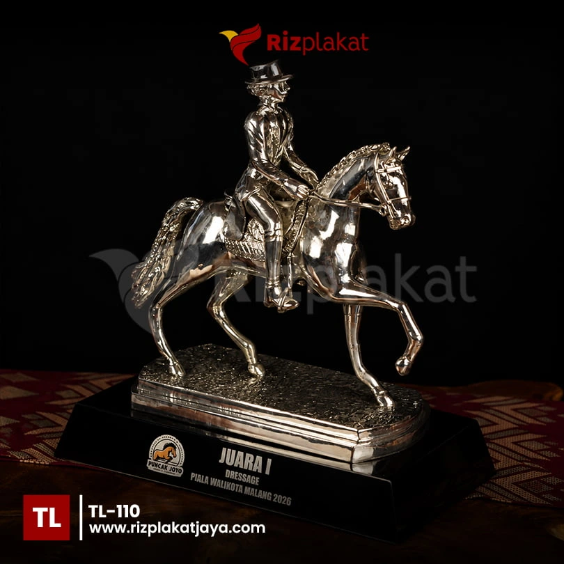 Piala Logam Bentuk Eksklusif – Pilihan Tepat untuk Penghargaan Kelas Atas