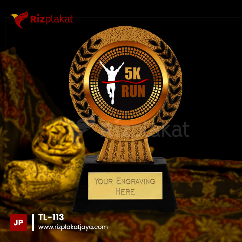 TL-113 Trophy Logam Lomba Lari