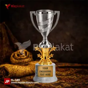 Trophy Logam Bentuk Spiral – Desain Unik untuk Mengabadikan Perjalanan Menuju Puncak