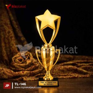 Piala Logam Event Formal – Simbol Apresiasi Elegan untuk Momen Seremonial