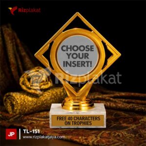 Trophy Logam Custom Logo Instansi – Cerminan Identitas dan Prestise Perusahaan