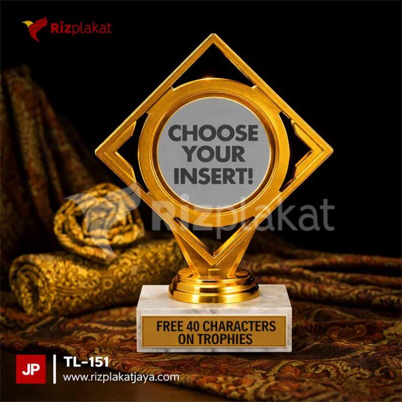 Trophy Logam Custom Logo Instansi – Cerminan Identitas dan Prestise Perusahaan