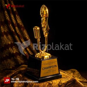 Piala Logam Musik Champion – Trofi Prestisius untuk Juara Bernyanyi!