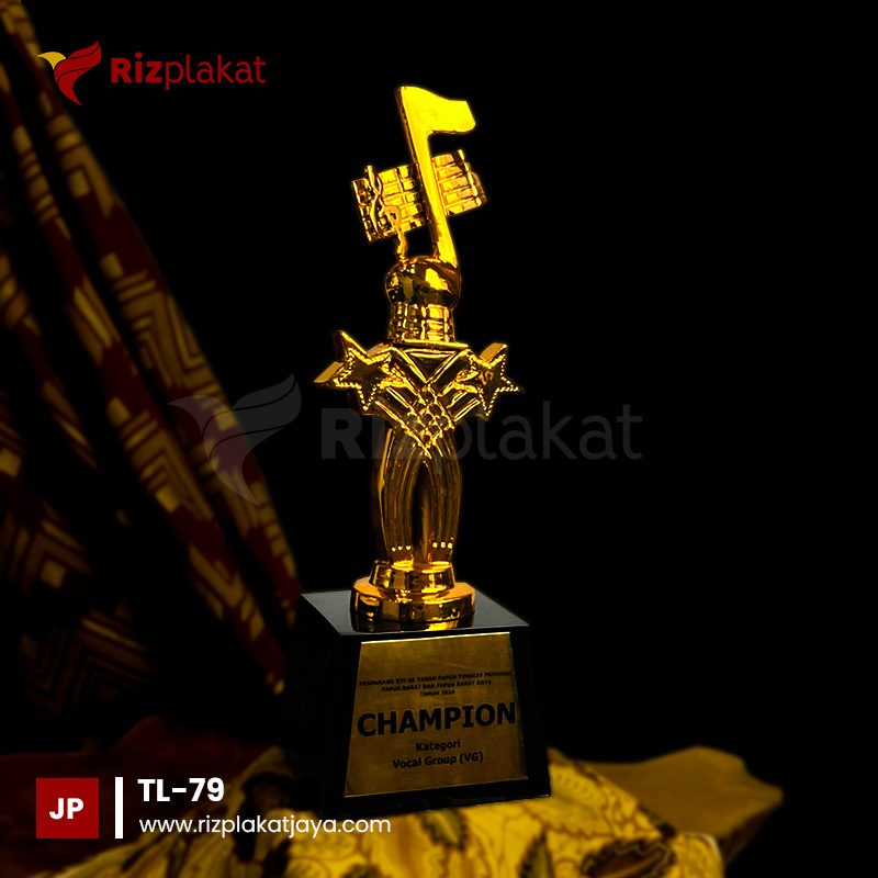 Trophy Logam untuk Acara Musik