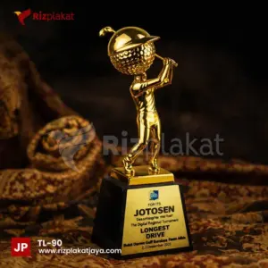 Piala Golf patung logam
