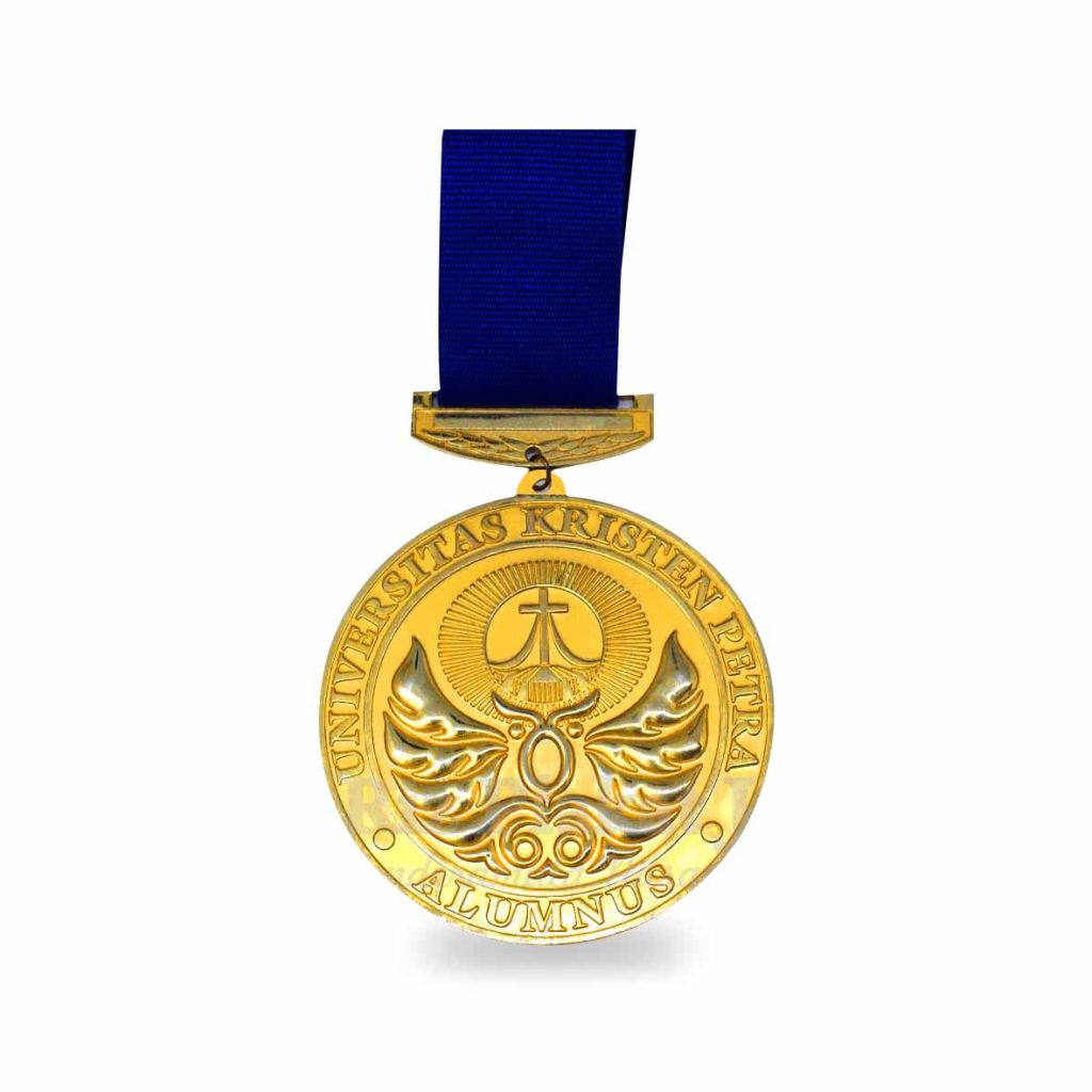 medali wisuda