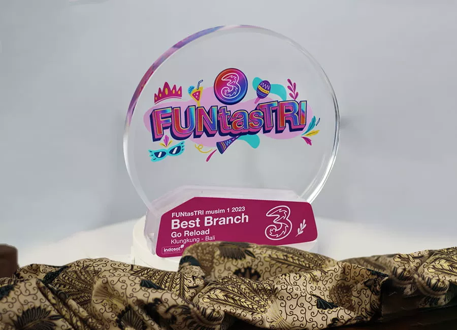 plakat akrilik surabaya