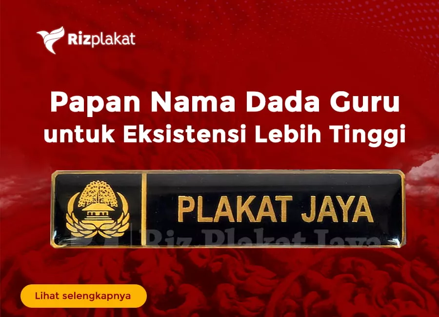 fungsi papan nama dada guru