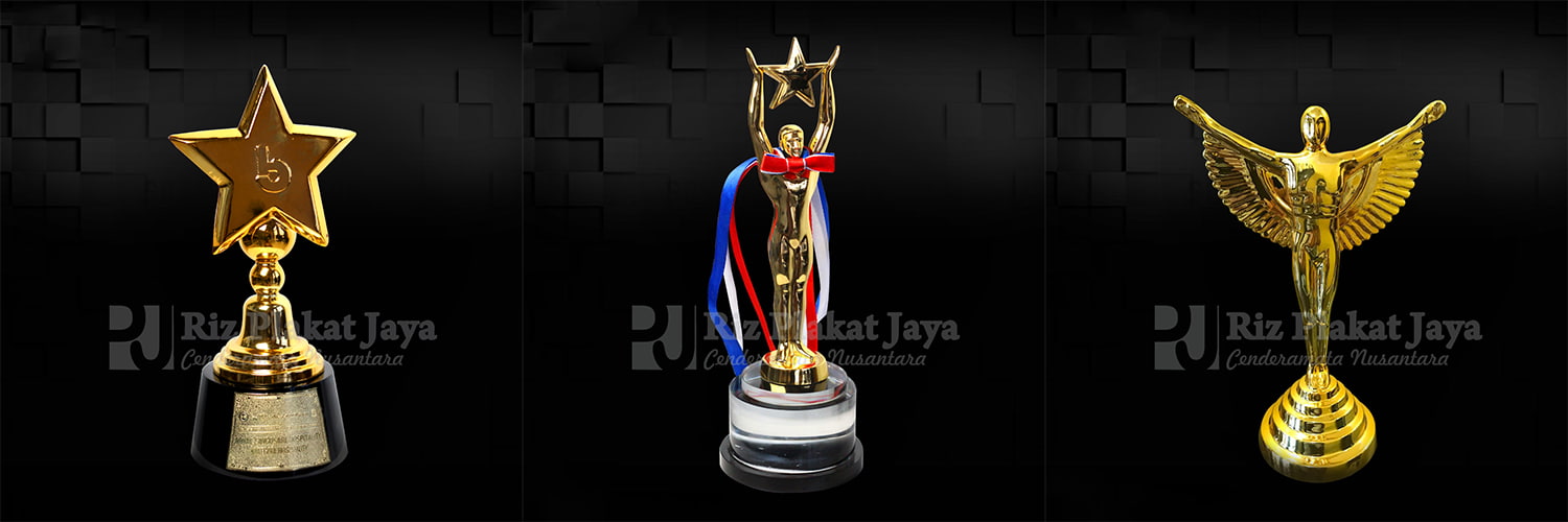 membuat piala logam sendiri