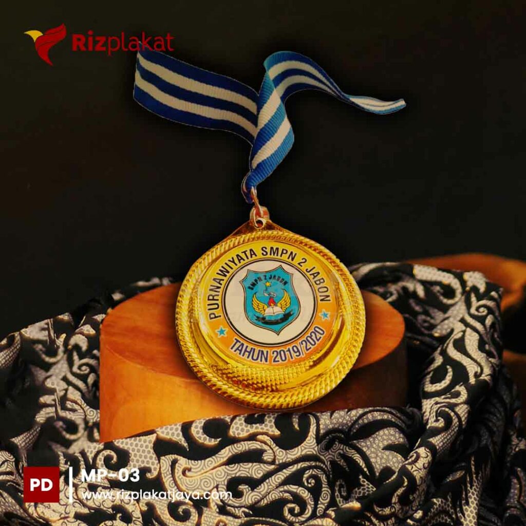 medali wisuda plastik