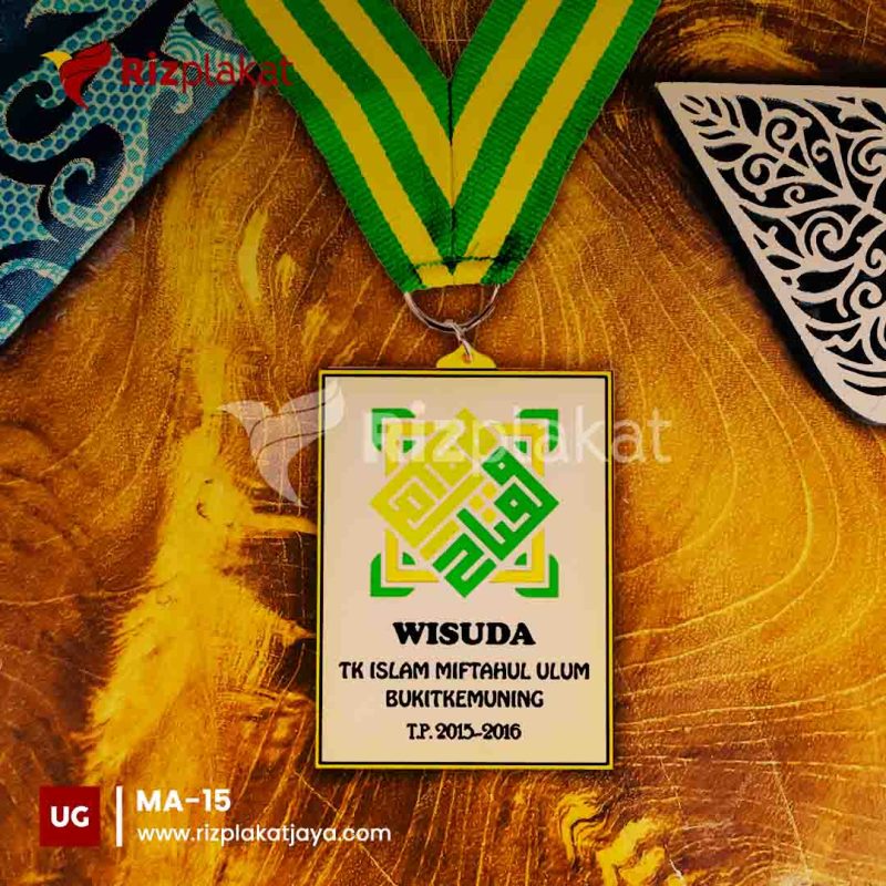 MA-15 Medali event akrilik