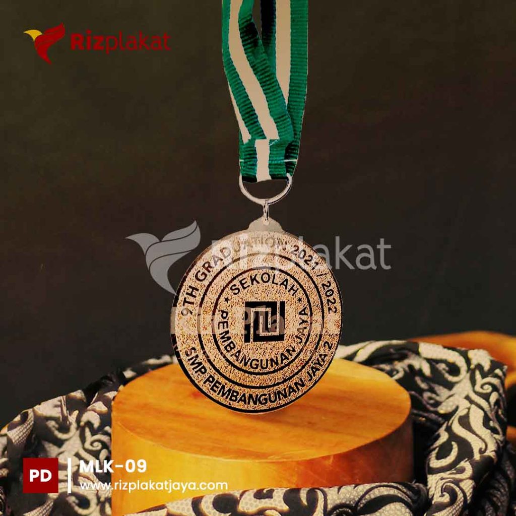 Medali kejuaraan kuningan