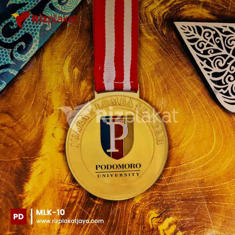 MLK-10 Medali wisuda kuningan