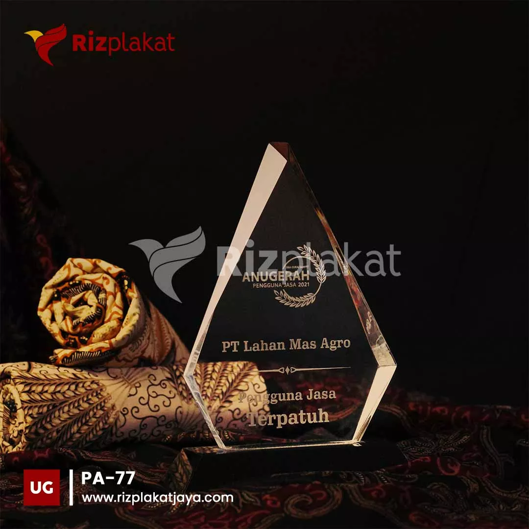 Plakat Akrilik Anugerah Penghargaan